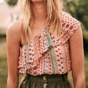 Sezane Adeline Top (size 6 but recommend for 4)